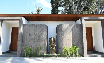 villa suarga des anicca