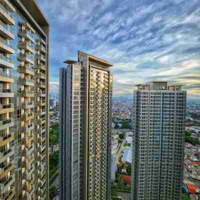 Central Royal Apartments by Emily in Jakarta Hotel Exterior