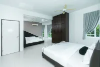 Beach Side Spacious 5Br 20Pax Pool House