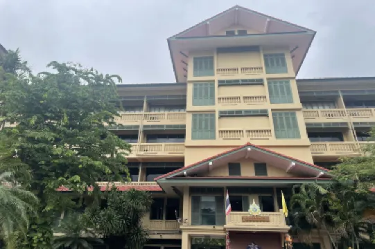 Suan Sunandha Palace Hotel Hotels near Suan Sunandha Rajabhat University