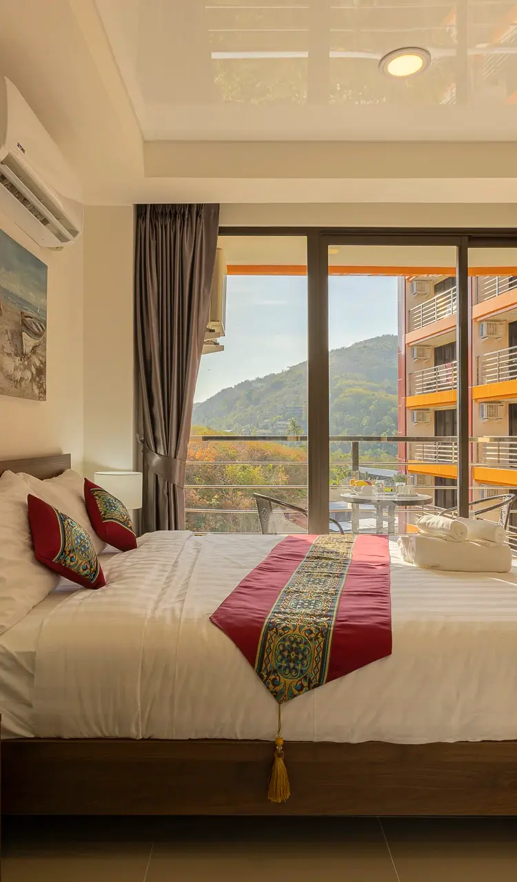 รูปภาพของCozy Flat with Nice View at Nai Harn Beach
