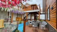 Le Pino Resorts