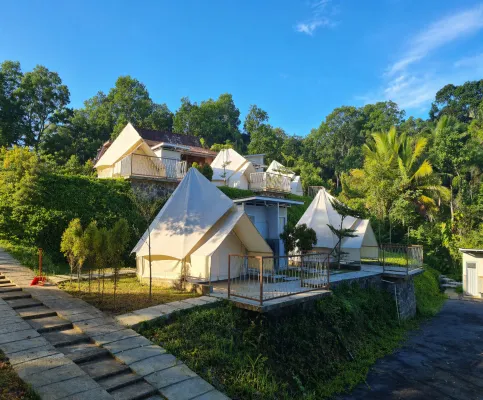 Cozzy Bale Bungah Gunung Kucir