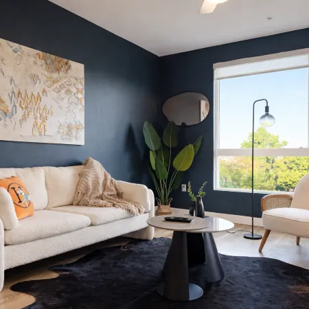 Stylish Stay 10 Min to Disneyland | Pool & GYM