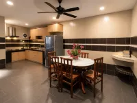 Mellow Stay Ipoh | Spacious Landed Home for 14 Pax -  Privatzimmer