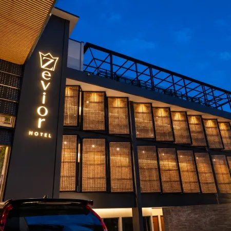 Zevior Hotel