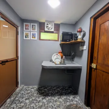 Nomads Hideaway Near Matara Railway Station Отели рядом с достопримечательностью «Пляж Гандара»