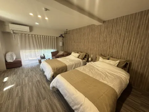 PrincePrageOkinawa301