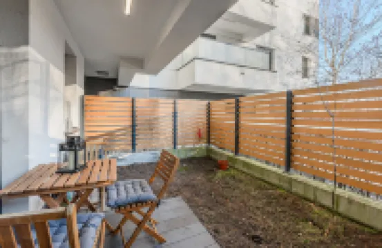 Lumina 3-room apartment near the train station