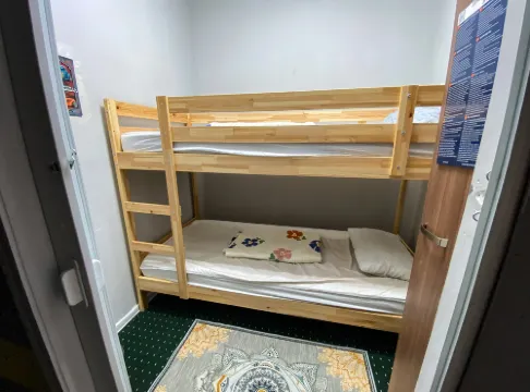 펄스 캡슐 호텔