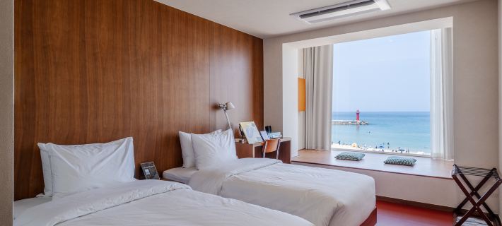 Cabinet YangYang Hotels in Yangyang
