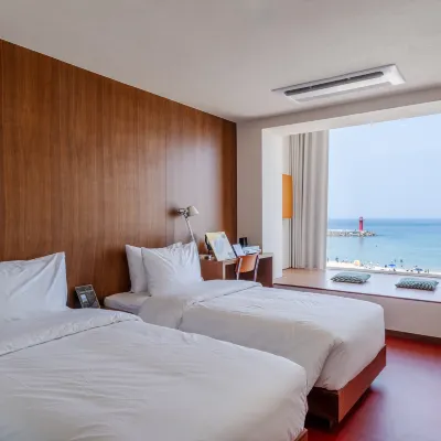 Cabinet YangYang Hotels near Hajodae Beach