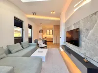 Onia Luxury Escape