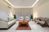 Hotel Ivory Leaf Stays - New