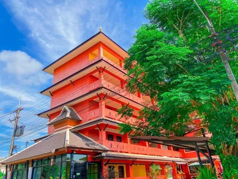 รูปภาพของนางนอน ฮิลล์ ฮัก