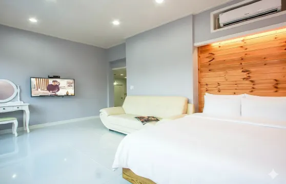 堤川黃金週旅館