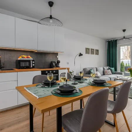 Lumina apartment with patio and parking