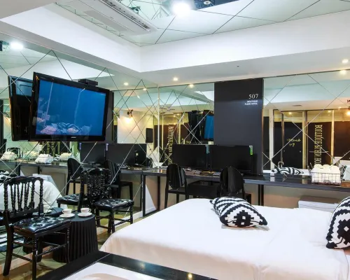 Seohyeon Plein Motel Các khách sạn gần Công viên Chủ đề Sách