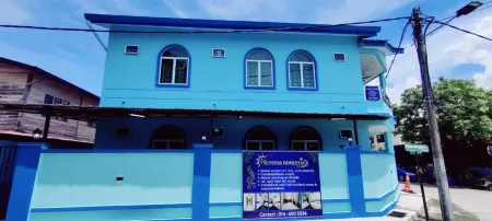 Sunstar Hotel Отели рядом с достопримечательностью «Penang War Museum»