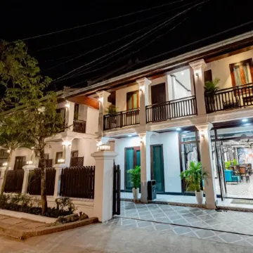 Cozy An Boutique Luangprabang Hotel Отели рядом с достопримечательностью «Ват Ахам»