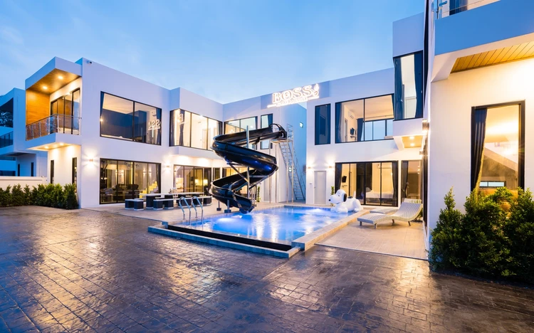 รูปภาพของBoss PoolVilla Pattaya Bang Saray Beach 1 km.