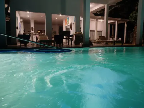 Skylodge B&B - Bali Jungle Retreat with Fine Dining & Eco Pool Hotels near Susan Mart