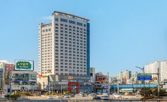 THE SKY HOTEL