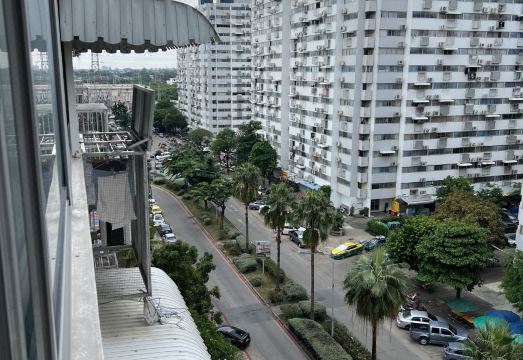 2. 임팩트 무앙 통..