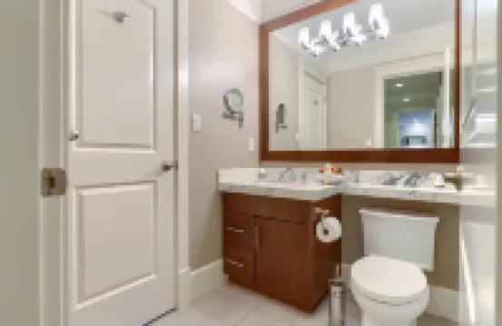 3Bed+2Bath Sauna Retreat in Vancouver!