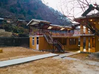 Virman Riverside Resort Hotels in Pekhri