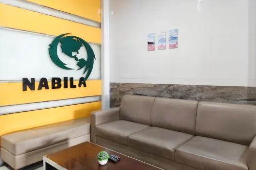 TwoSpaces Living at Nabila Semampir Homestay - 2-Star
