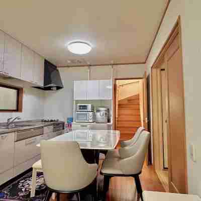 FUJI CALME Villa Dining/Meeting Rooms