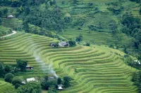 Bong Benh Retreat Hotels in Ban Luoc