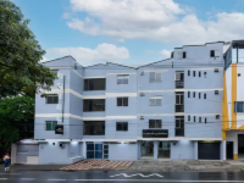 哥倫比亞Med飯店 佩德羅內爾戈麥斯博物館附近的飯店