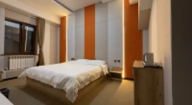 China-Kazakhstan Friendship Grand Hotel（Mahatma Gandhi Park）