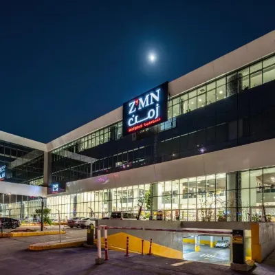 Zmn 服務式公寓 拉瓦達公園附近的飯店