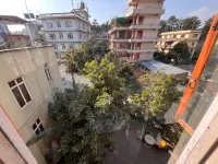 Sunny Side Up top-floor apartment -  Ferienwohnungen
