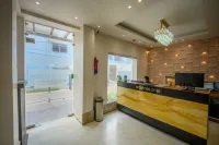 Wormwood Synergy La Bella - Pet friendly