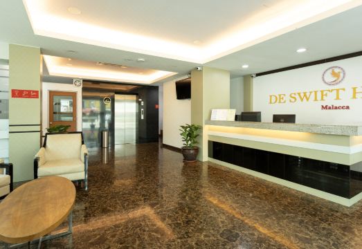 호텔 주변 식당가