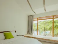 Lakeside Manor Villa Hotels near Yilan Sancing Temple