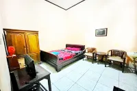 OYO 95141 Tanjung Mas Hotel - Wifi