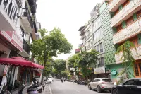 The Windie Home - Bright Corner Room - Street View - Hoan Kiem Lake - Condos
