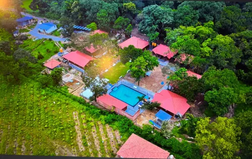 Ekaant Jungle Homestay - parking