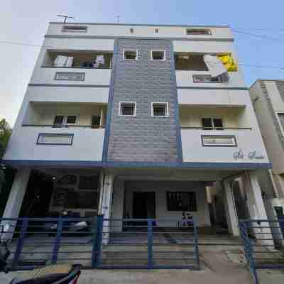 S4 SRUTHI SERVICE APARTMENT Hotel Exterior