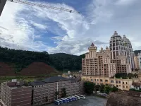 THE MOON HOTEL Hotels in Boten