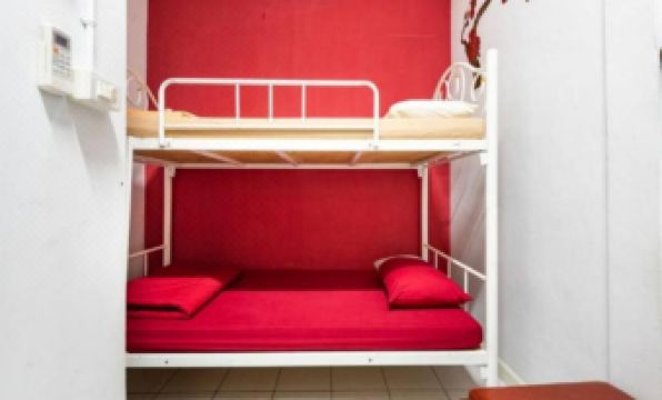 1137 Hostel