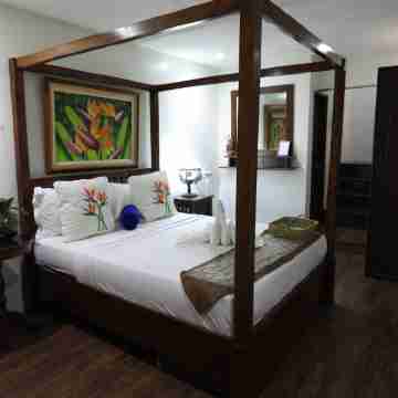 Luljetta's Garden Suites Rooms