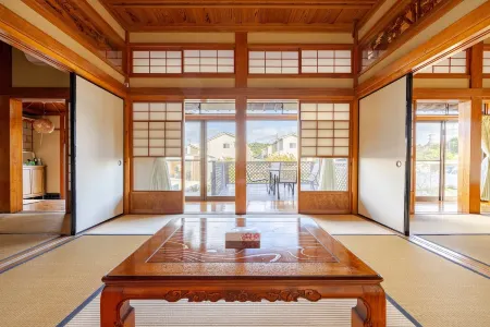 Private Villa in Futtsu Отели рядом со станцией JR onuki station