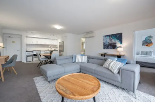 Mounts Bay Stay 2 Bedroom Apt - Kings Park - Free Parking 酒店