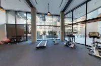 Downtown Luxury Suite w/ Private Kitchen, Laundry, Parking